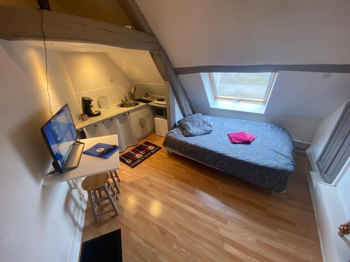 Le Nid Sous Les Toits - Fibre Wi Fi - Coeur De Ville Historique - Gare Troyes Buitenkant foto